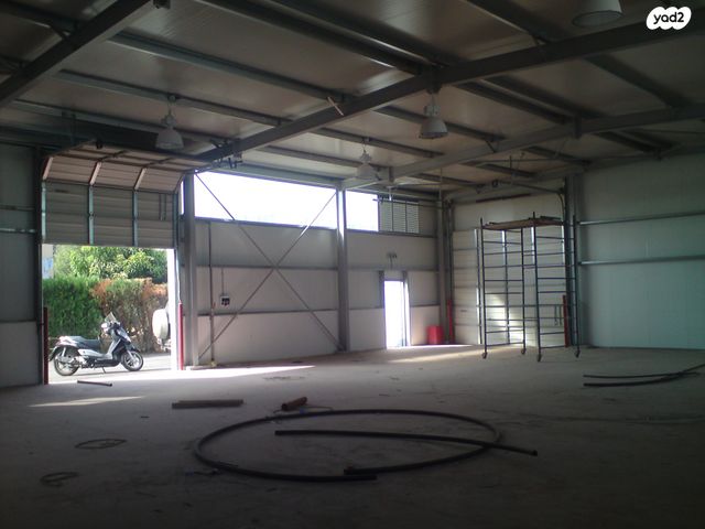 מבני תעשיה, פתח תקווה