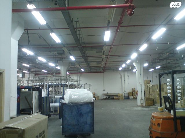 מבני תעשיה, פתח תקווה