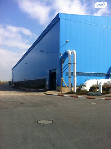 מבני תעשיה, פתח תקווה