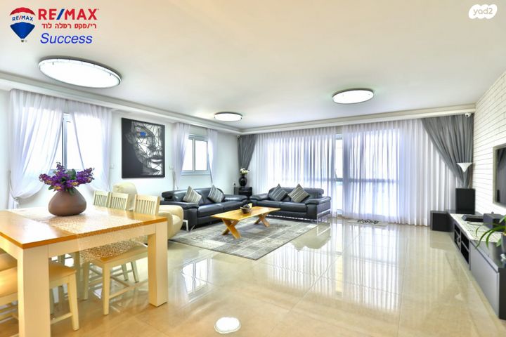 גג/ פנטהאוז, זמיר 1, קרית מנחם בגין, רמלה