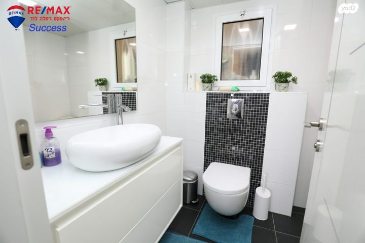 גג/ פנטהאוז, זמיר 1, קרית מנחם בגין, רמלה