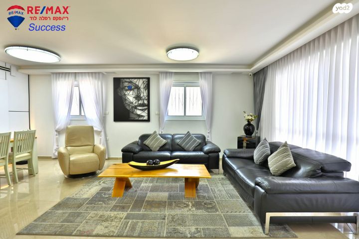 גג/ פנטהאוז, זמיר 1, קרית מנחם בגין, רמלה