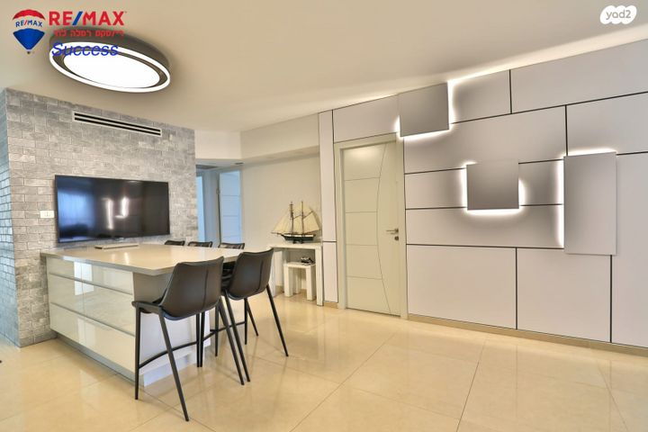 גג/ פנטהאוז, זמיר 1, קרית מנחם בגין, רמלה