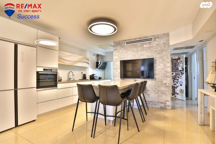 גג/ פנטהאוז, זמיר 1, קרית מנחם בגין, רמלה