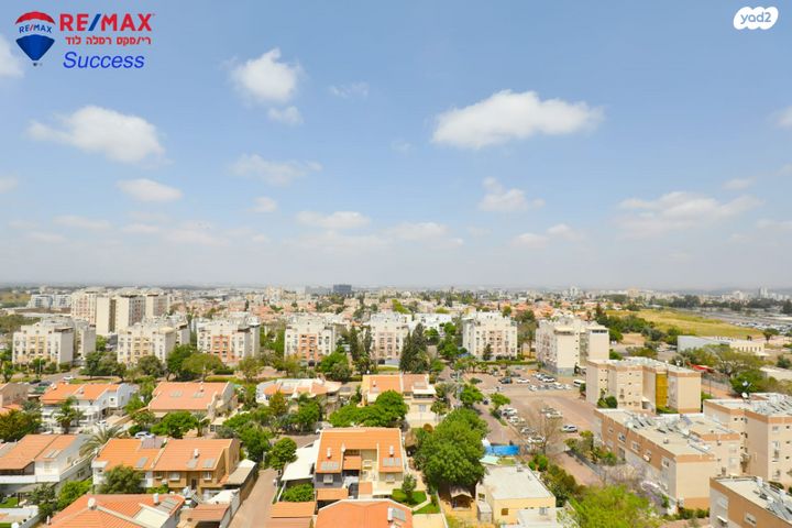 גג/ פנטהאוז, זמיר 1, קרית מנחם בגין, רמלה