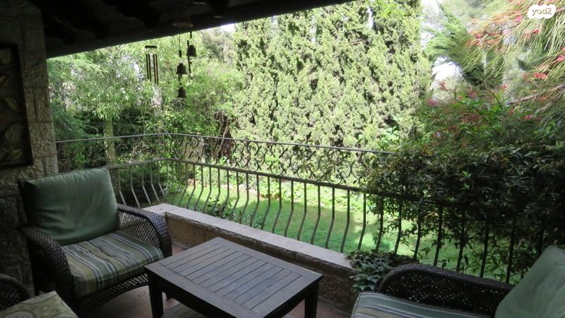 דו משפחתי, רמות, ירושלים