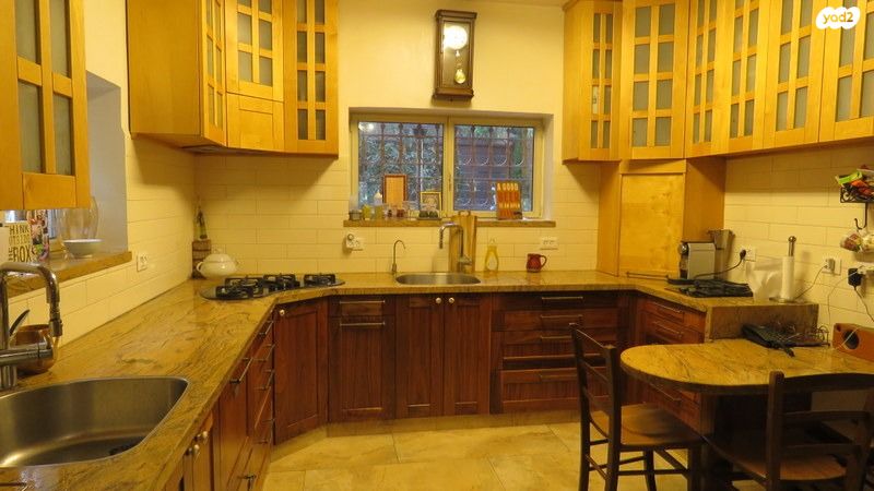 דו משפחתי, רמות, ירושלים