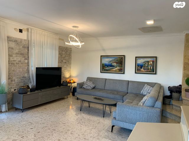 בית פרטי/ קוטג', נווה מנחם, גבעת זאב