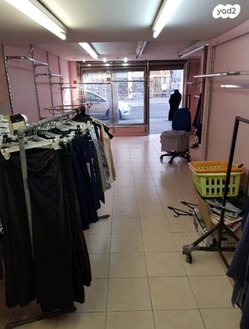 חנויות/ שטח מסחרי