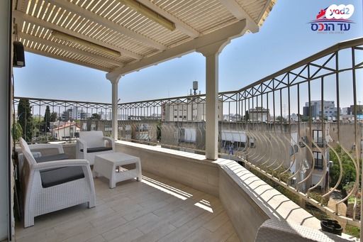 גג/ פנטהאוז, מוצקין הותיקה, קרית מוצקין