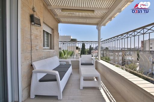 גג/ פנטהאוז, מוצקין הותיקה, קרית מוצקין