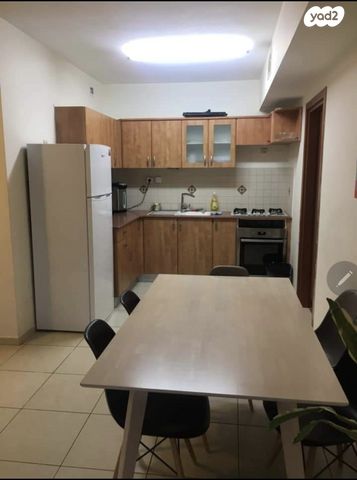 דירה, נתן יונתן, לסטר/רבוצקי, רעננה