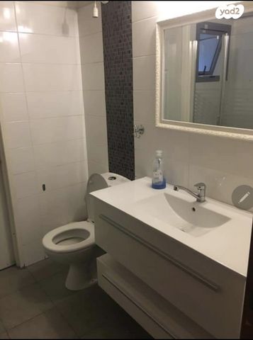 דירה, נתן יונתן, לסטר/רבוצקי, רעננה