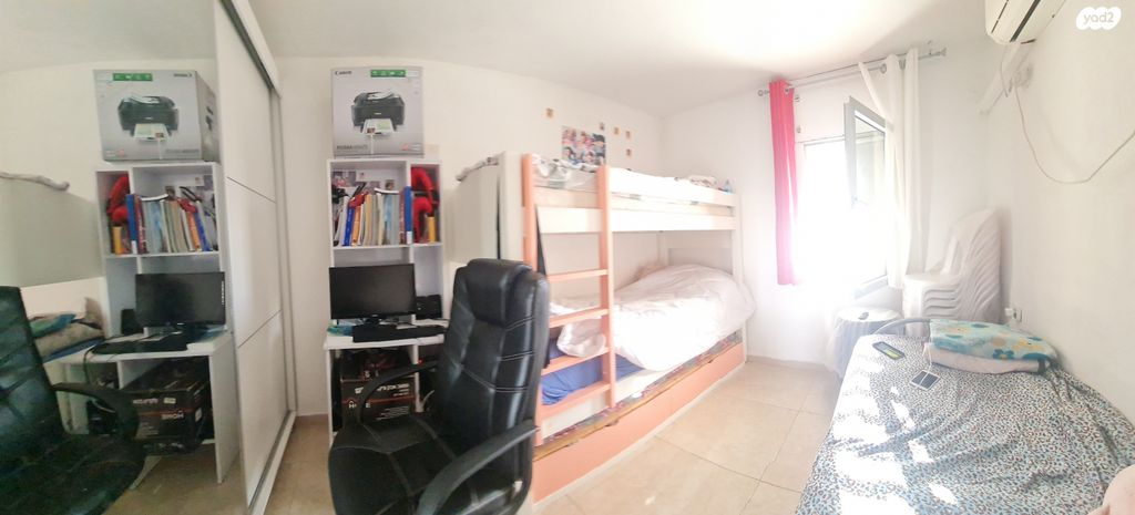 דירה, הרב יצחק בן חנן, נאות גנים, נתניה