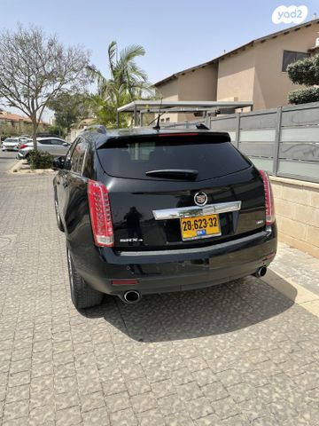 קאדילק SRX