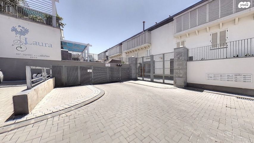 דירת גן, מרגוע, עג'מי, גבעת העליה, תל אביב יפו