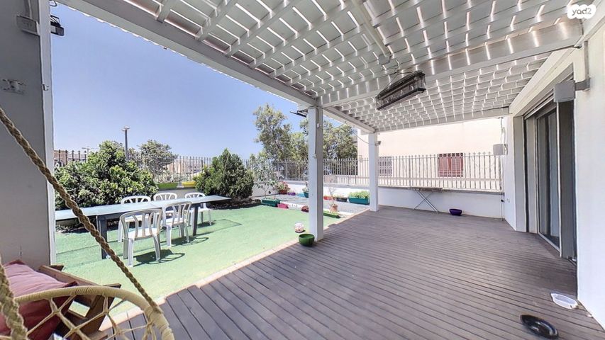 דירת גן, מרגוע, עג'מי, גבעת העליה, תל אביב יפו