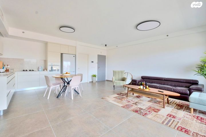 דירה, שדרות הרב לוין, גני מרום, רמת גן