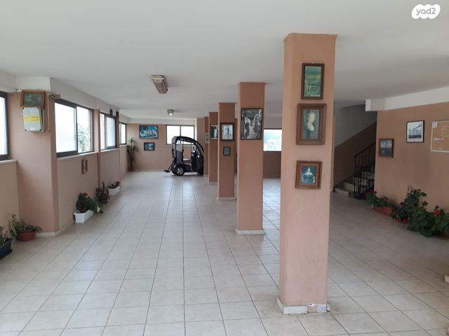 דירה, הרב קוק 25, שכונה ותיקה - מרכז העיר, מעלות תרשיחא