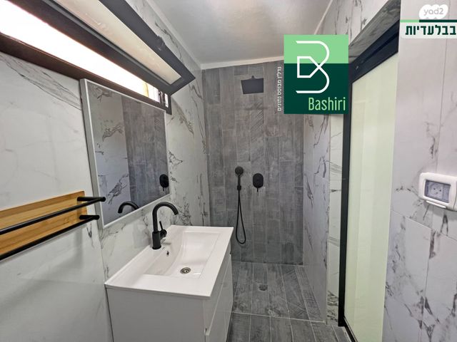 יוסף שפרינצק 