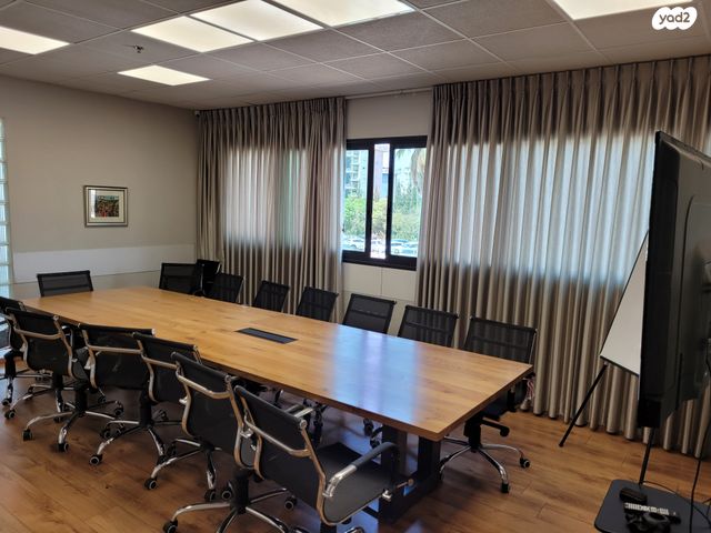 משרדים, לזרוב, מב"ת מערב, אזור תעשייה חדש, ראשון לציון