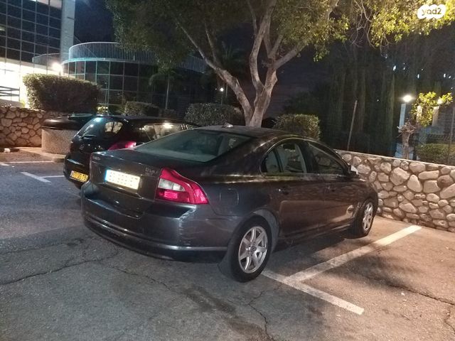 וולוו S80