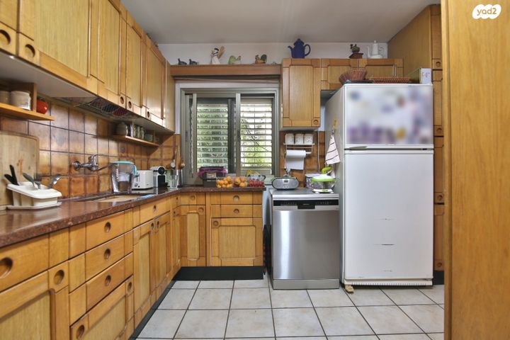 טריפלקס, המעפיל, קרית ביאליק