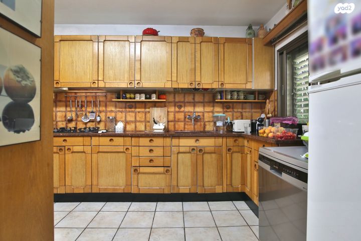 טריפלקס, המעפיל, קרית ביאליק