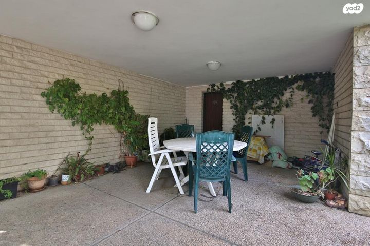 טריפלקס, המעפיל, קרית ביאליק