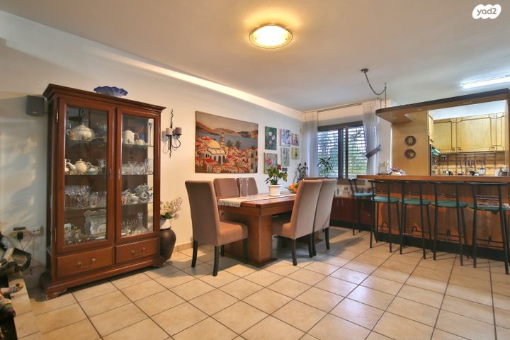 טריפלקס, המעפיל, קרית ביאליק