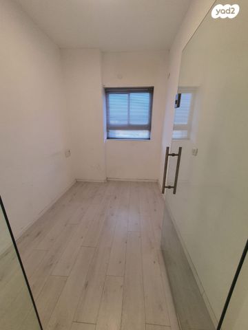 משרדים, תלפיות תעשיה ומסחר, ירושלים