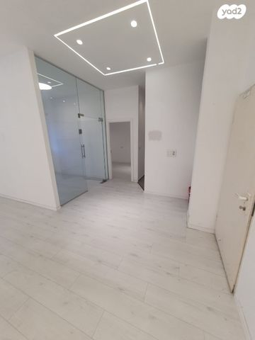 משרדים, תלפיות תעשיה ומסחר, ירושלים