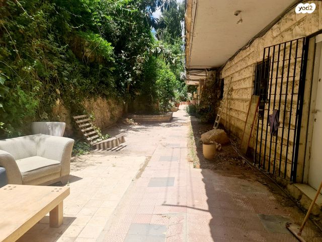 החלוץ 10