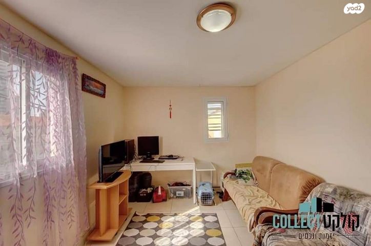 דירה, שבטי ישראל, גבעת אולגה, חדרה