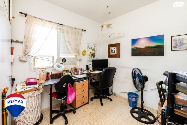 דו משפחתי, הסוכה, נווה הברון, זכרון יעקב