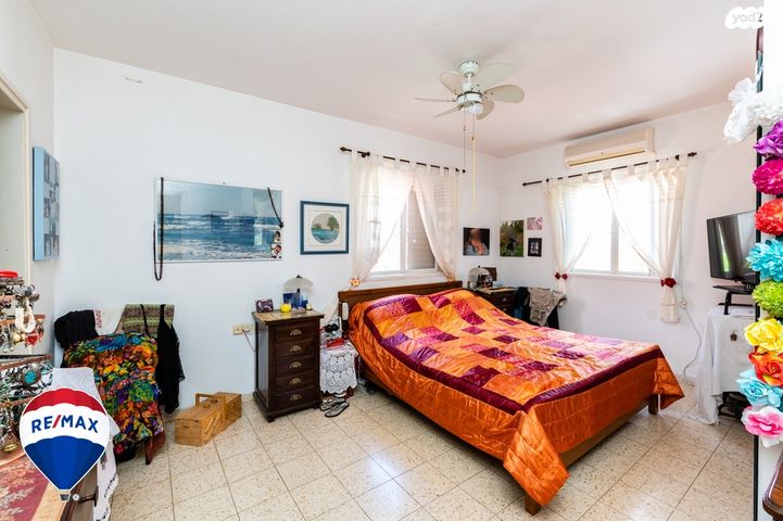 דו משפחתי, הסוכה, נווה הברון, זכרון יעקב