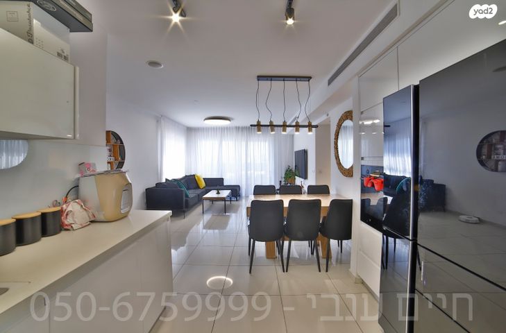 דירה, יעקב פיכמן, ח-501, חולון