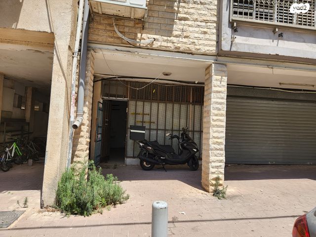 מחסנים, גני גד 4, גני גד, בני ברק