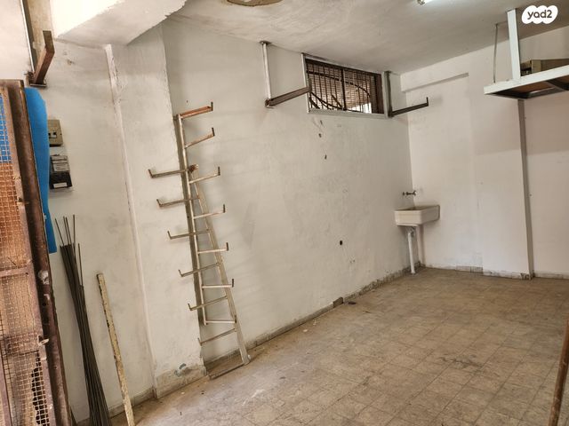 מחסנים, גני גד 4, גני גד, בני ברק