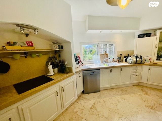 דו משפחתי, שארית הפליטה, הוד הכרמל, דניה, חיפה