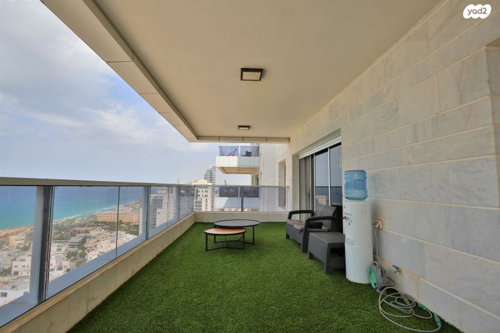 דירה, נתניה