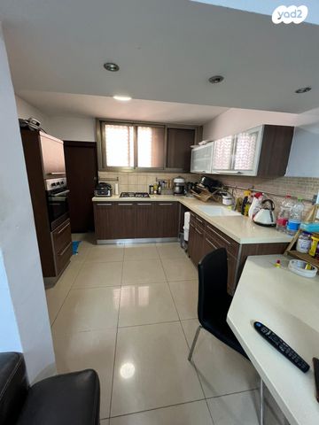 דירה, דרך משה דיין, תל אביב יפו