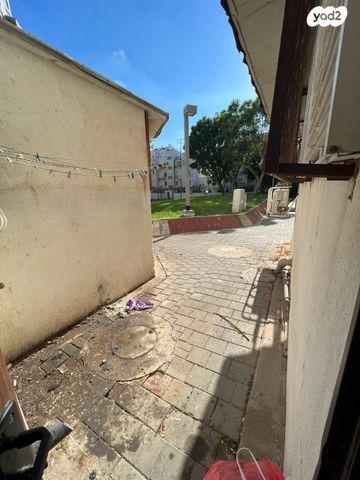 דירה, דרך משה דיין, תל אביב יפו