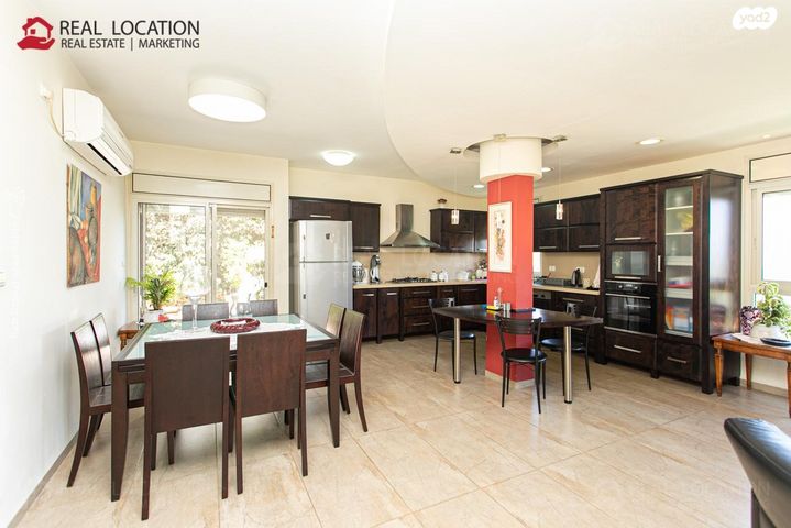 דירת גן, ארתור הנטקה, אחוזה, חיפה