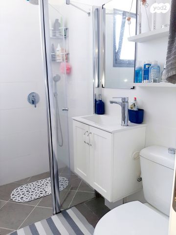 דירה, האחים טרבס, ד' / מערב מרכז העיר, רחובות