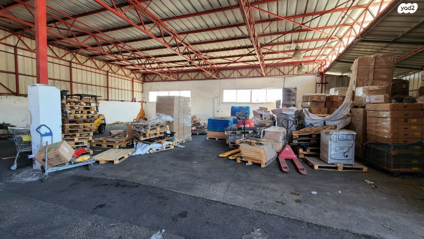 מבני תעשיה, אזור תעשיה כרמיאל, כרמיאל