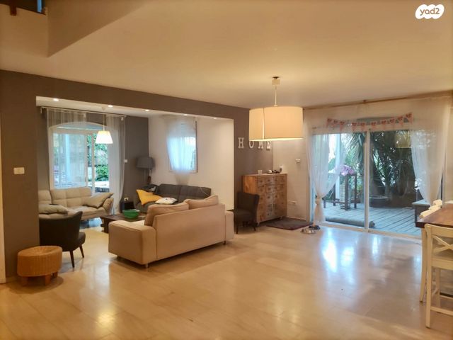 בית פרטי/ קוטג', גדעון האוזנר, הולילנד, ירושלים