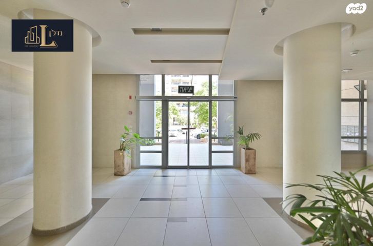 דירה, שדרות מקס ואמפרו שיין 8, רחובות החדשה, רחובות