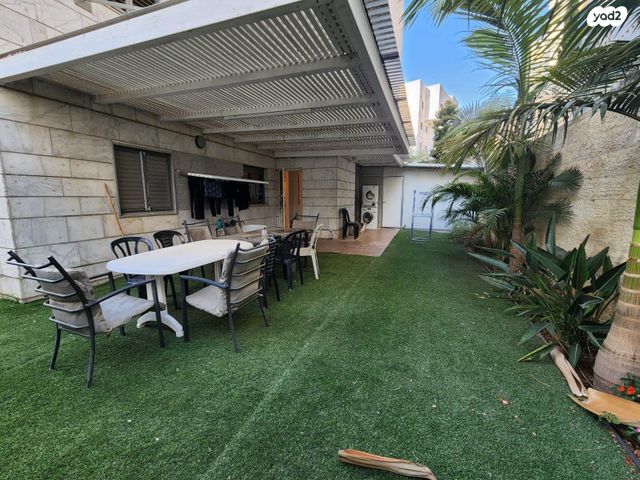 דירת גן, נילס בוהר, פסגות אפק, ראש העין