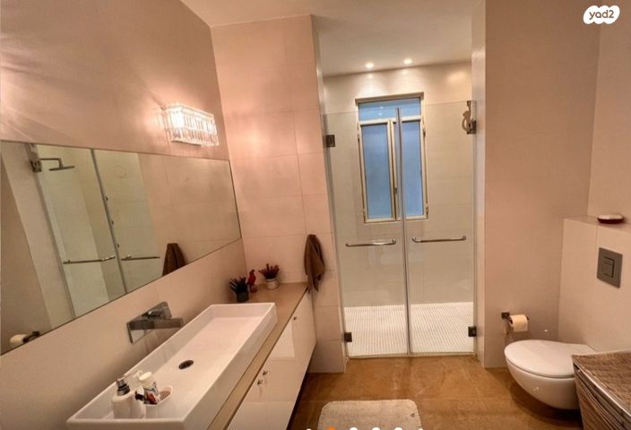 בית פרטי/ קוטג', אלוני אבא